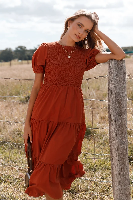 Versatile Wardrobe Essentials Naura Shirred Tiered Midi Dress - Rust