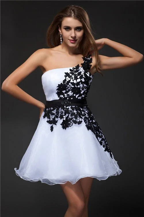 Chic & Cozy Collection Empire Strapless Applique Sleeveless Short Organza Cocktail Dresses