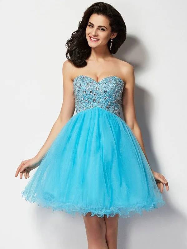 Trendy Styles A-Line/Princess Sweetheart Sleeveless Short Beading Tulle Homecoming Dresses