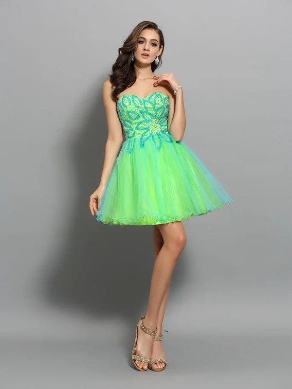 Break Fashion Norms A-Line/Princess Sweetheart Beading Sleeveless Short Net Cocktail Dresses