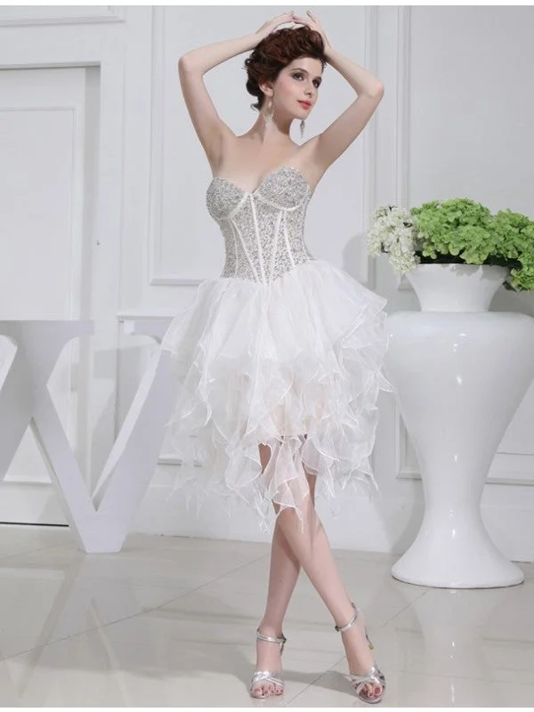 Fashion-Forward Outfits A-Line/Princess Beading Sweetheart Sleeveless Short Organza Cocktail Dresses