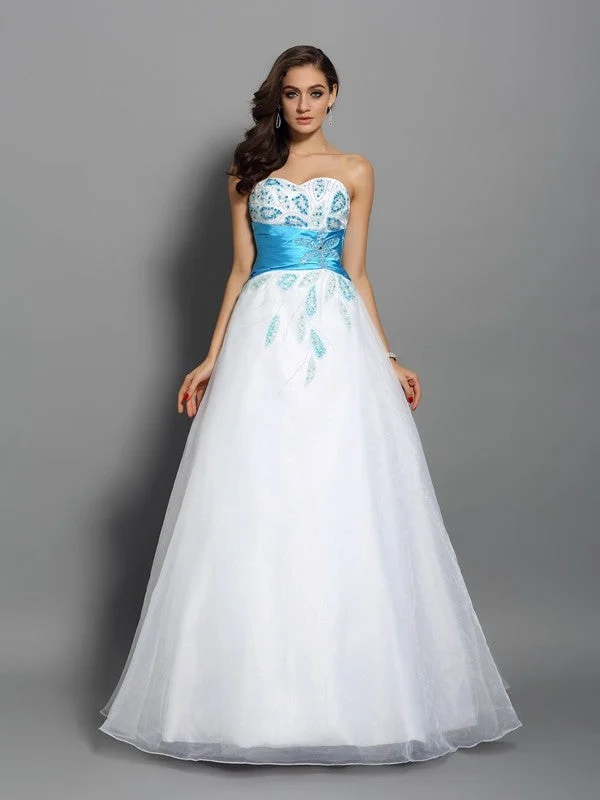 Chic Outfits Ball Gown Sweetheart Beading Sleeveless Long Satin Quinceanera Dresses