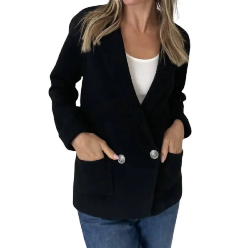 Daily Essentials Heller Blazer In Black