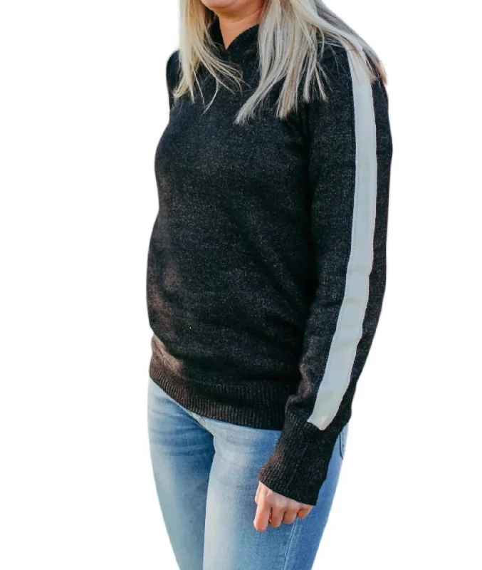 Alluring Design Stripe Sweater Hoodie In Black