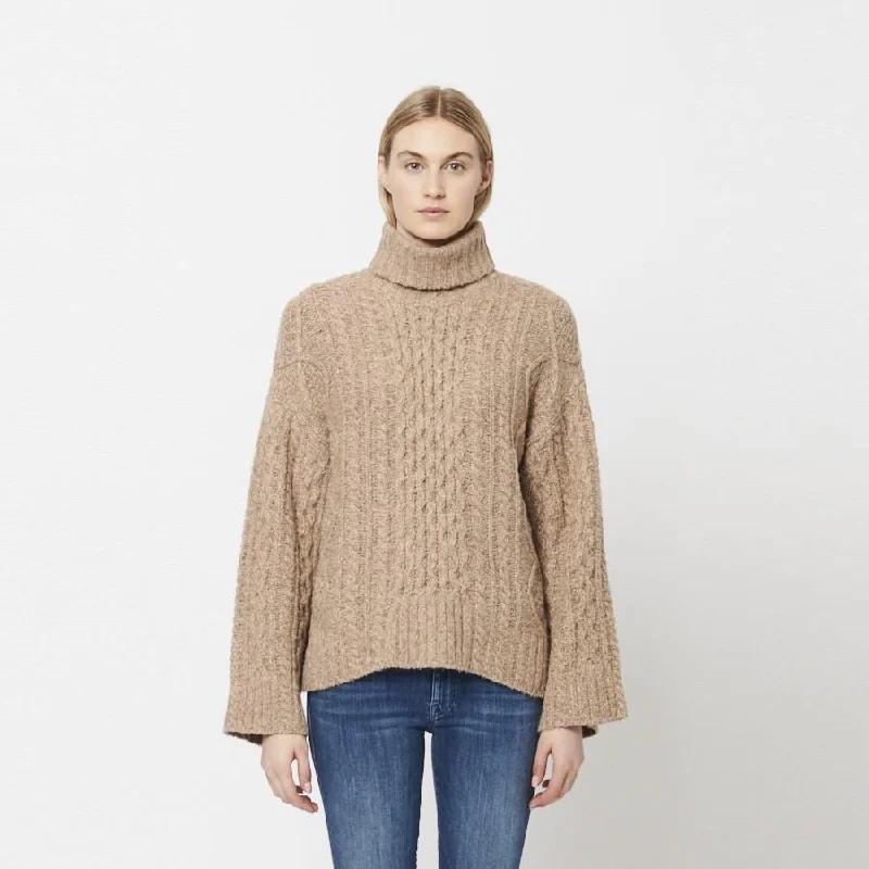 Chic Wardrobe Essentials Haisley Knit Sweater (Birch)