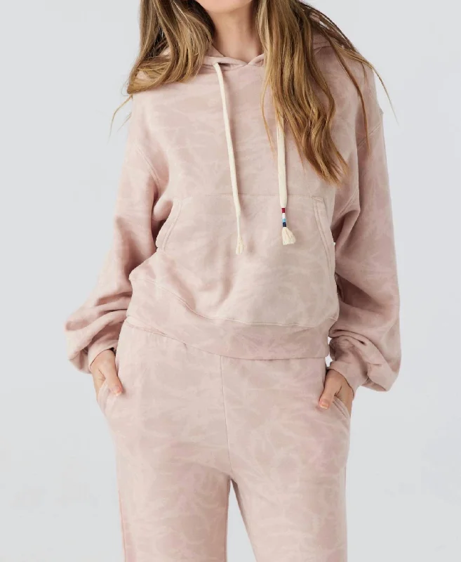 Minimalist Chic Highlander Pullover Hoodie In Rose Clay Juniper