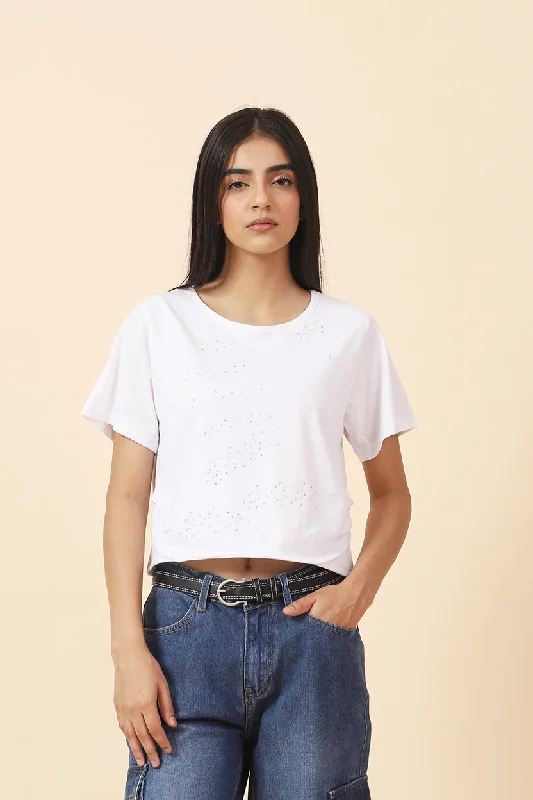 Chic Trends For The Fashion Savvy EMBELLISHED CROP TOP