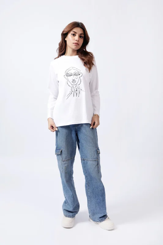 Redefining Women's Fashion OVERSIZED EMBROIDERED TEE