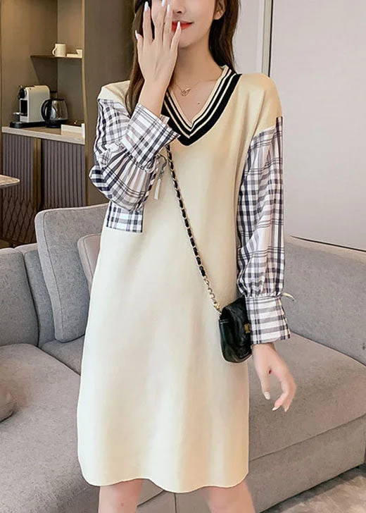 Feminine Flow Plus Size Beige V Neck Plaid Patchwork Knit Knit Dress Winter