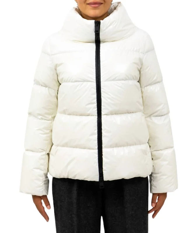 Trendy Attire For Her Hooded Down Jacket In Bianco