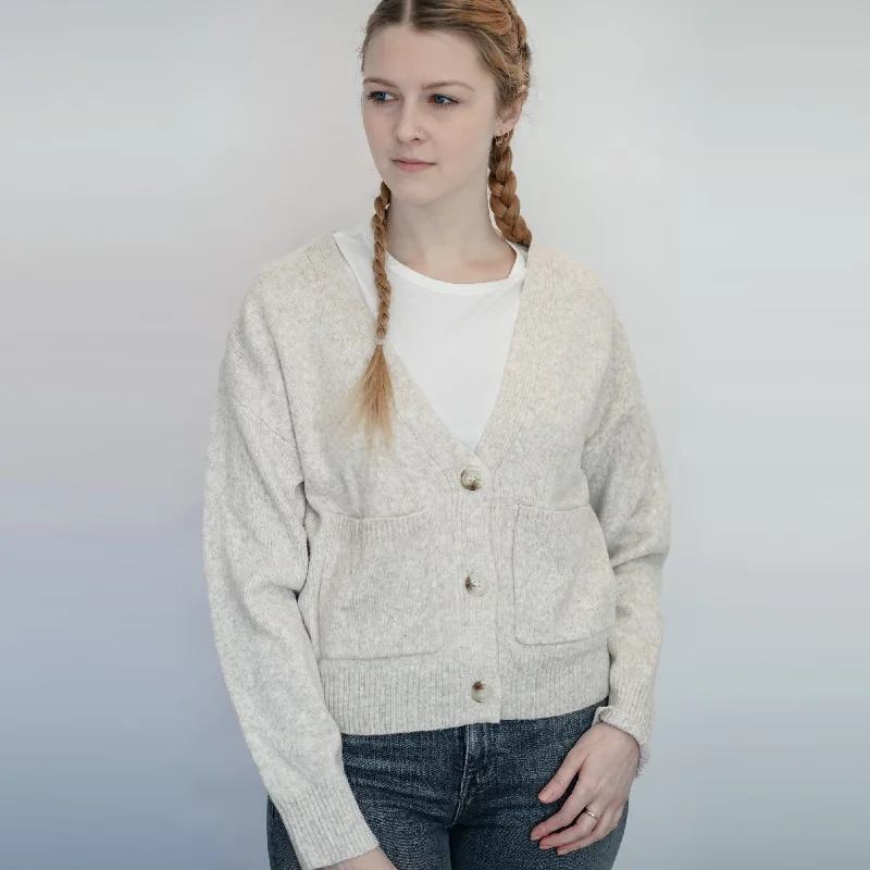 Women's Fashion Hotspots Button Cardigan (Oat)